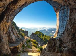 Ice-cave-Eisriesenwelt